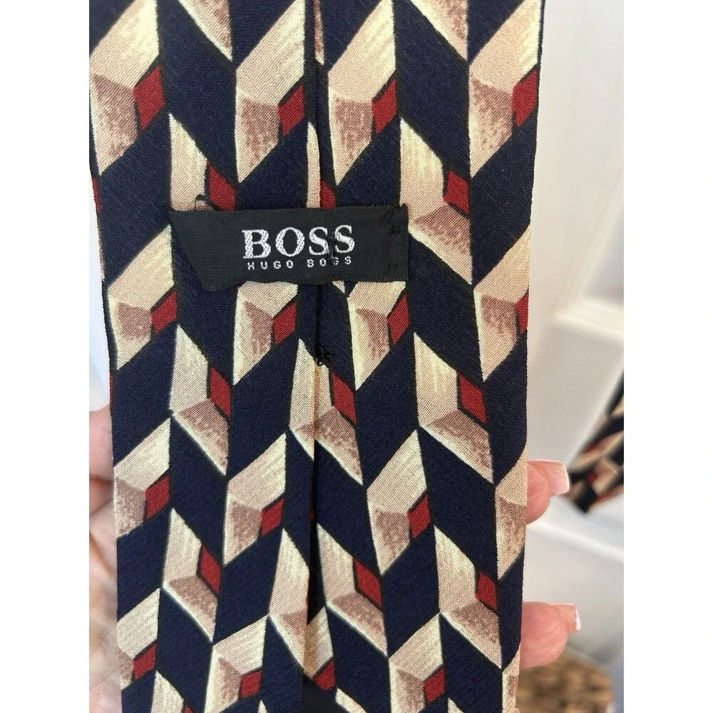 Hugo Boss Black Label Necktie Geomatic 100% Silk Luxury Designer Classic